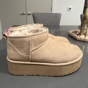 Ugg platform minis